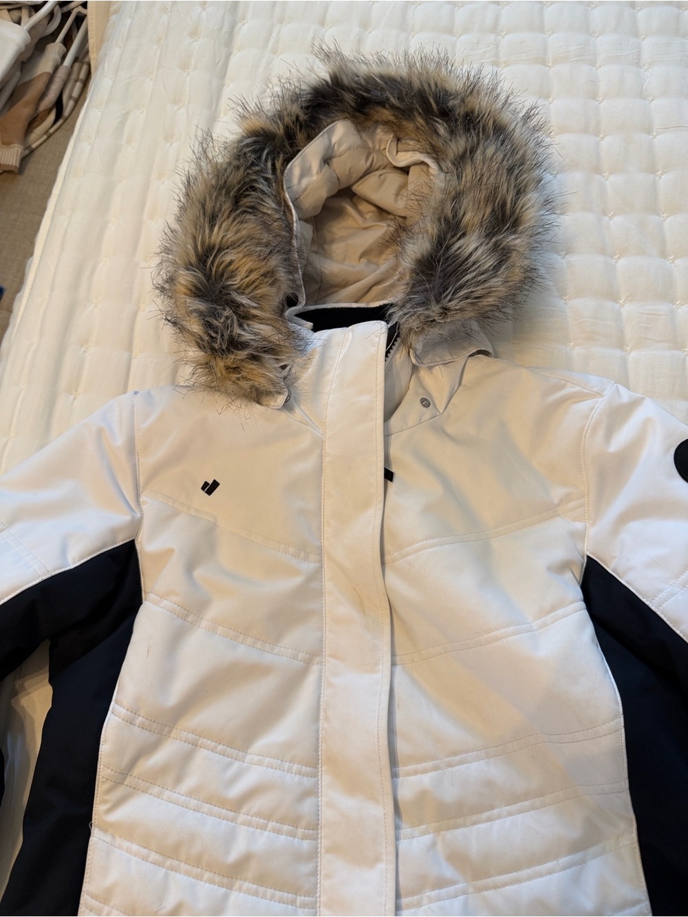Obermeyer White and Black Padded Ski Jacket